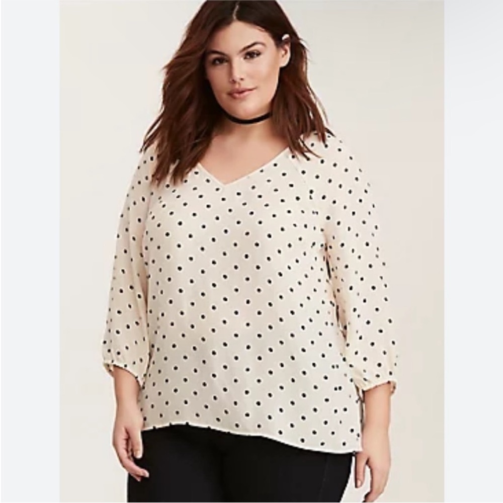 New Torrid Cream and Black Polka Dot 3/4 Sleeve V-Neck Georgette Blouse Size 3X